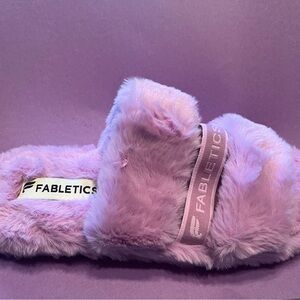 Brand new in box Fabletics slipper shoe in lavender size 9